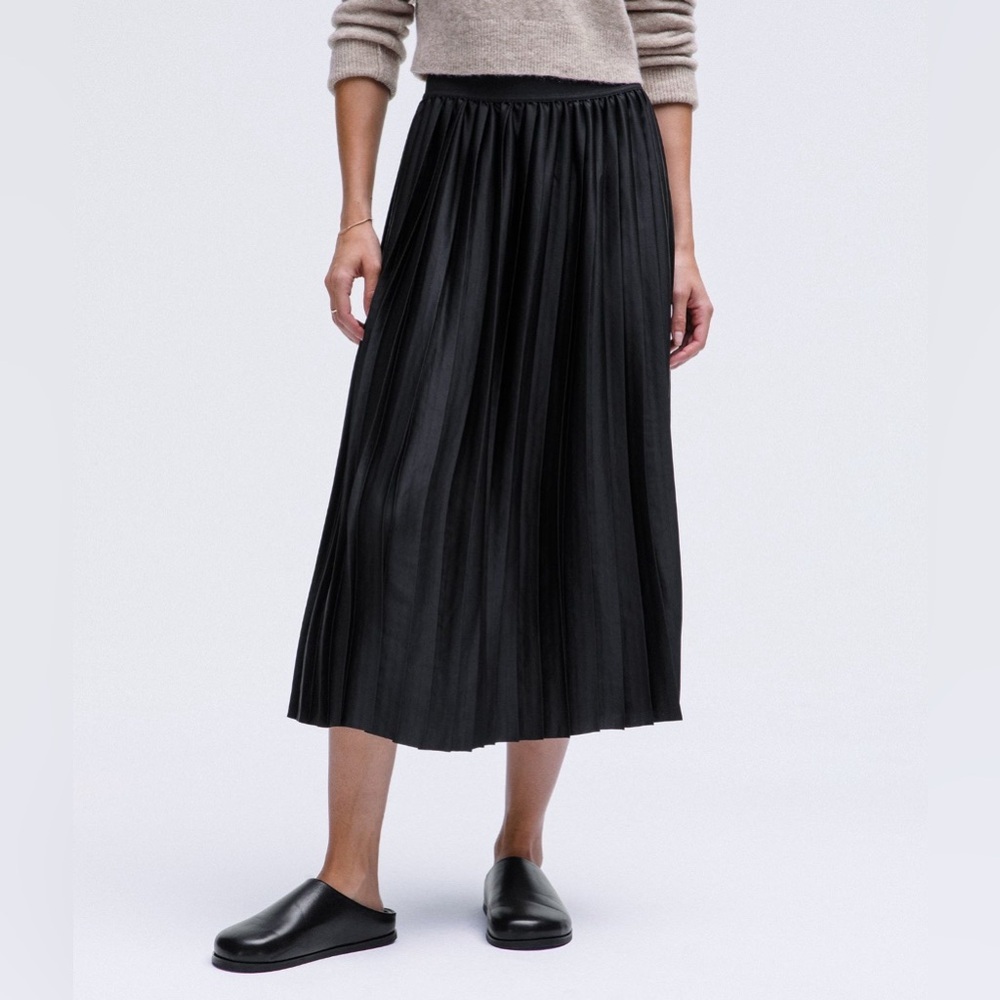 lululemon athletica Black Midi Skirt